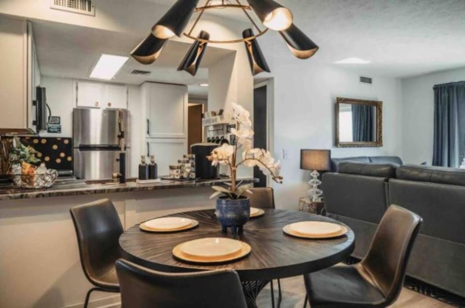 Smoky Mountain Luxurious Serenity Apartment in Pittman Center