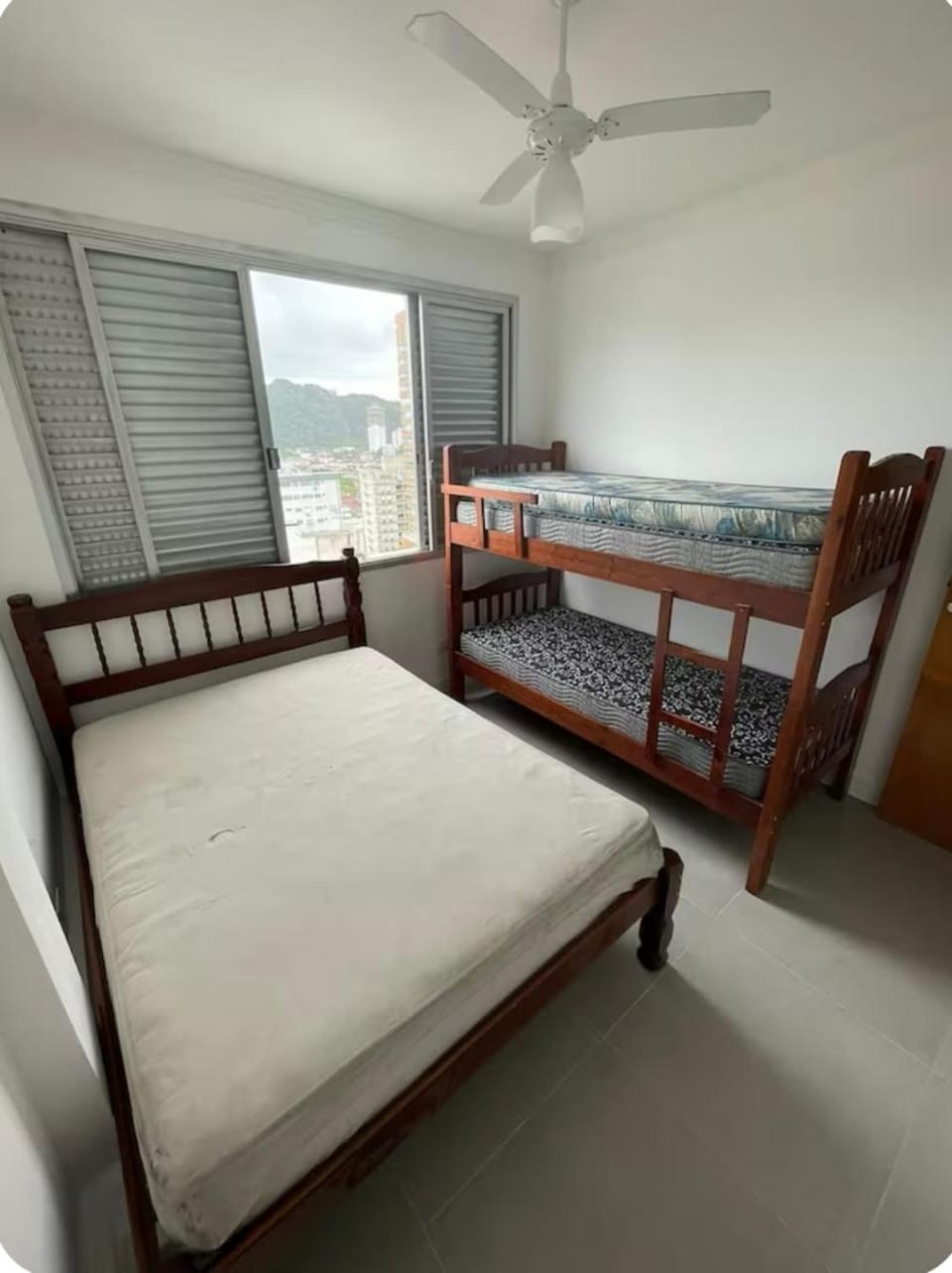 Apto com vista lateral para a praia Apartment in Santos