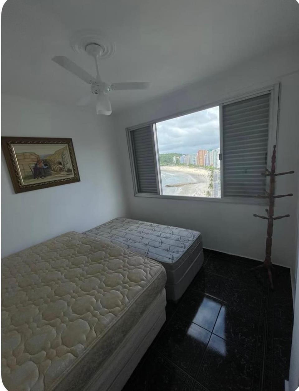 Apto com vista lateral para a praia Apartment in Santos