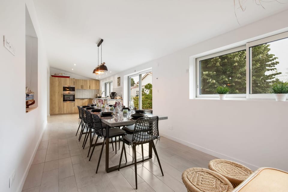 La Maison de lÉcume Renovated family house with garden House in Agde