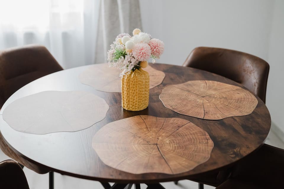 Living room, Seating area, Dining area