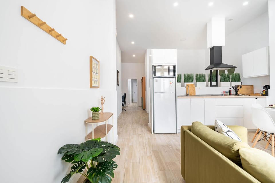 Property building, Kitchen or kitchenette, Meals, stove, kitchen