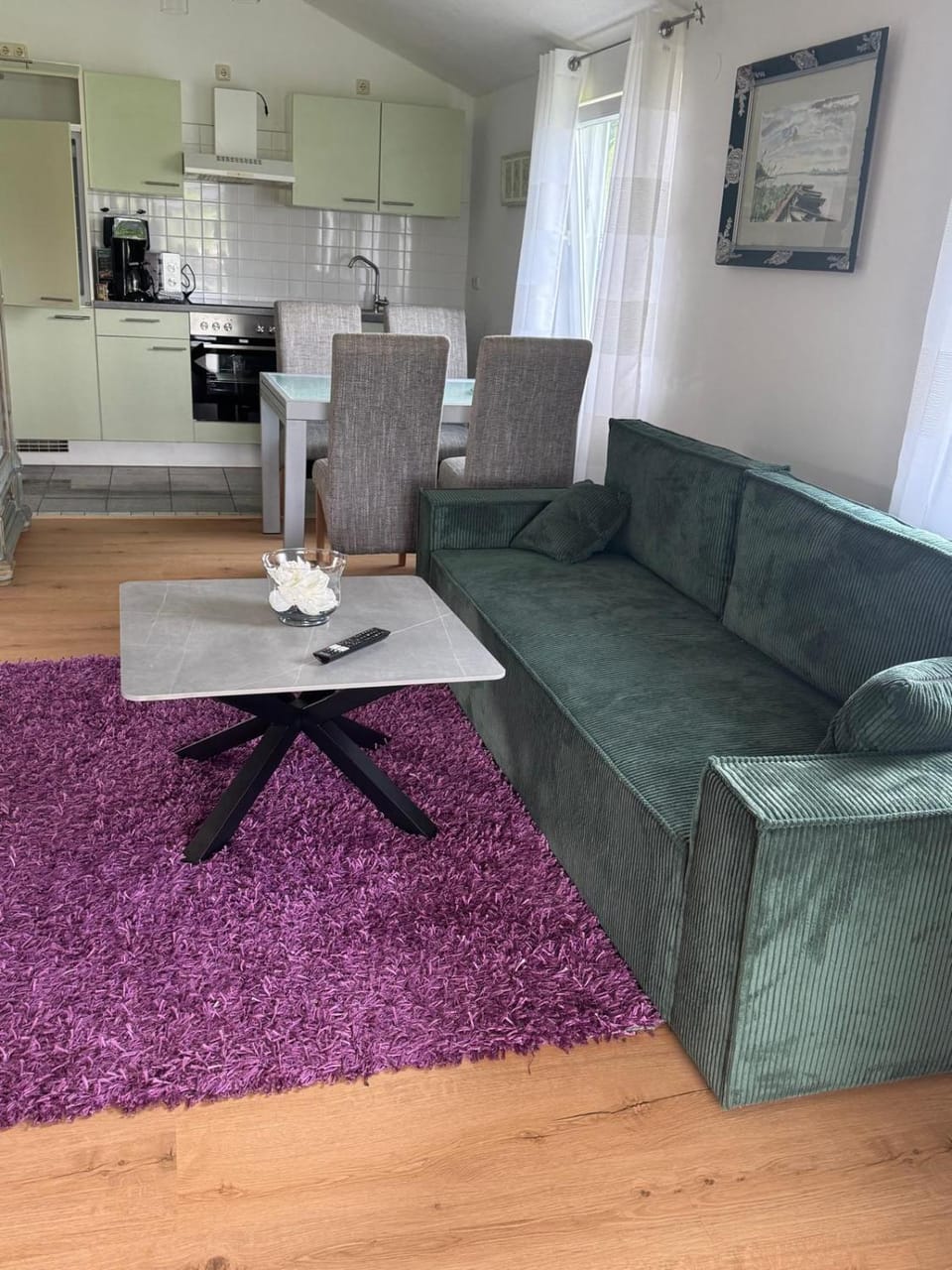 Kitchen or kitchenette, Living room