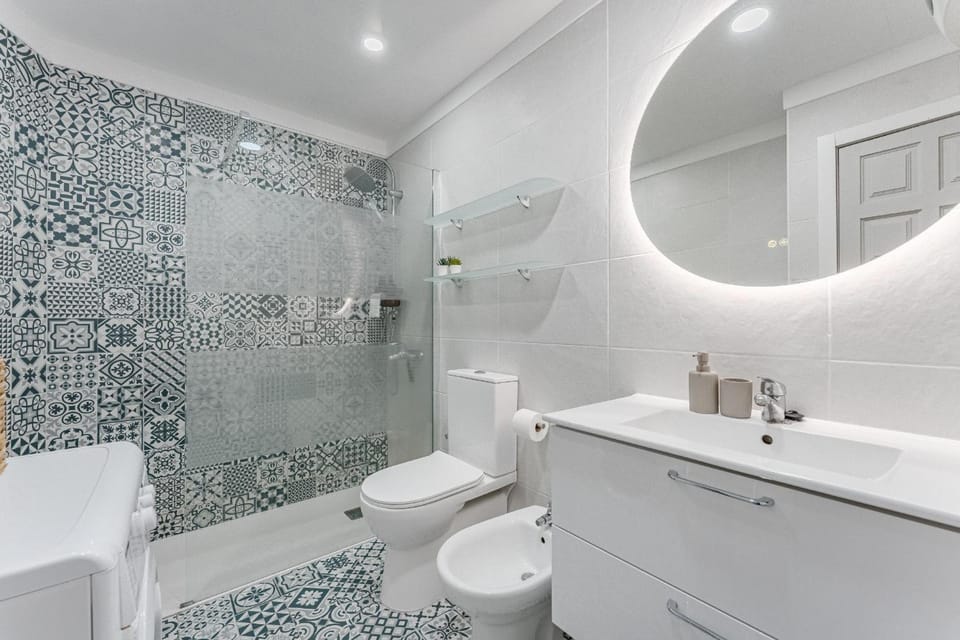 Bathroom, Living room