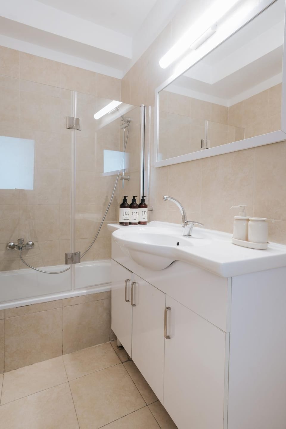 Bathroom, Bath