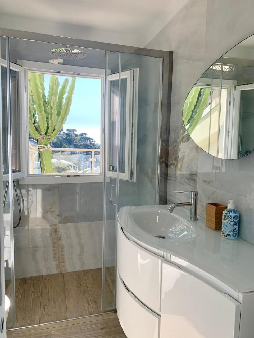 Penthouse with a sea view in Alassio Apartment in Liguria