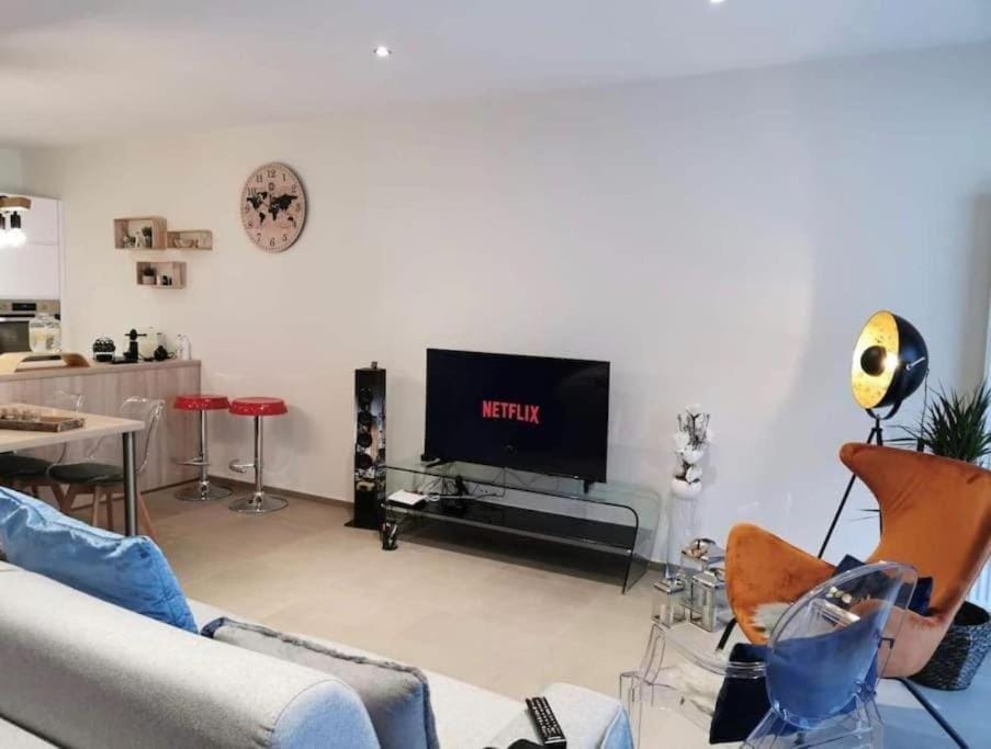 Cozy&comfy 1BR w terrace&parking Apartment in Luxembourg