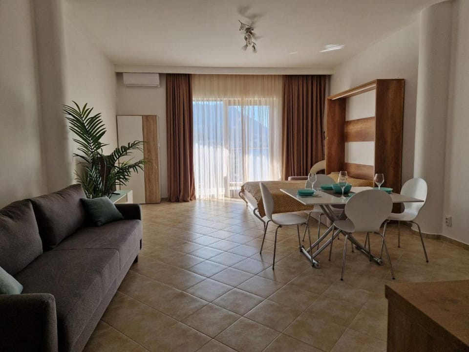 Living room, Seating area, Dining area