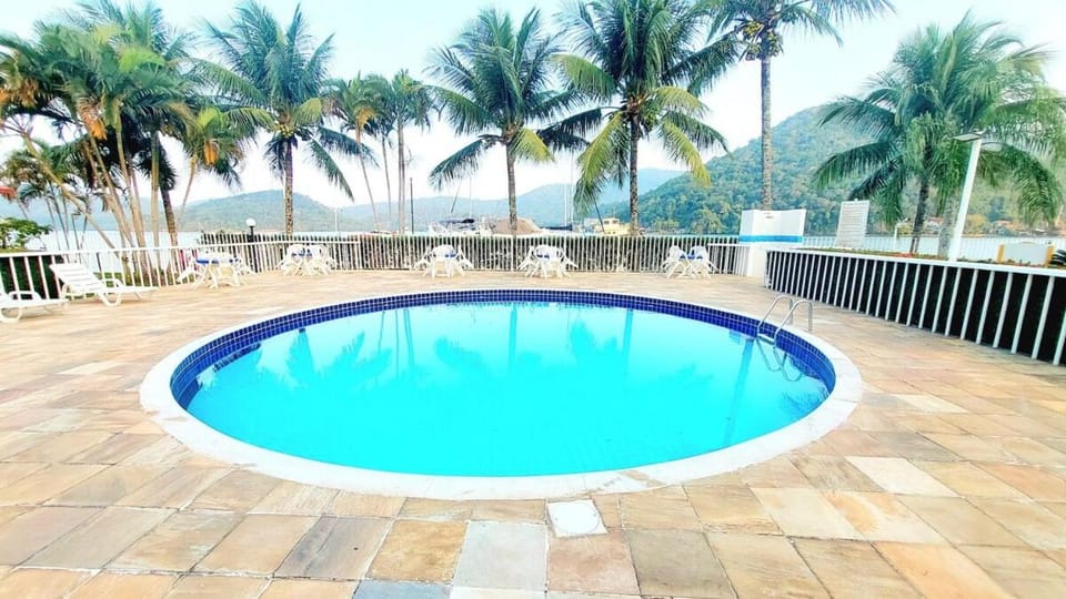 Apê 2 Qtos Beira Mar Piscina e Marina Apartment in Mangaratiba