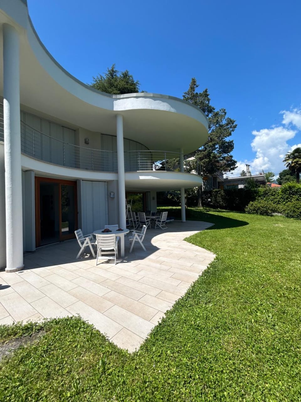 Property building, Patio, Day, Garden, View (from property/room), Balcony/Terrace, Garden view