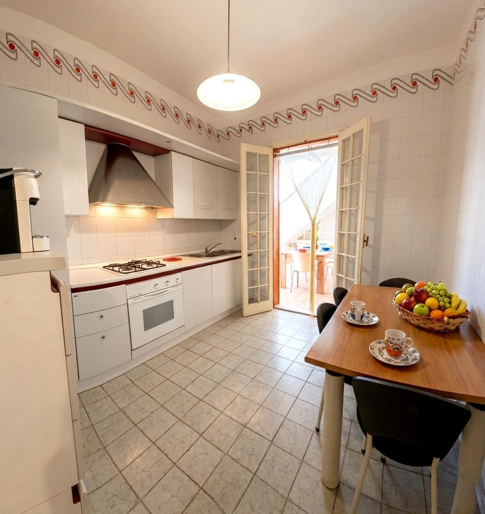 Dining area, oven, stove