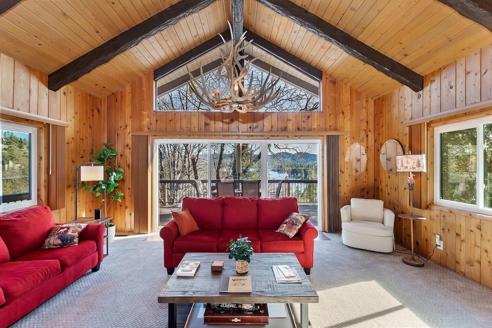 Acorn Acres - Lake Views for 8 House in Lake Arrowhead