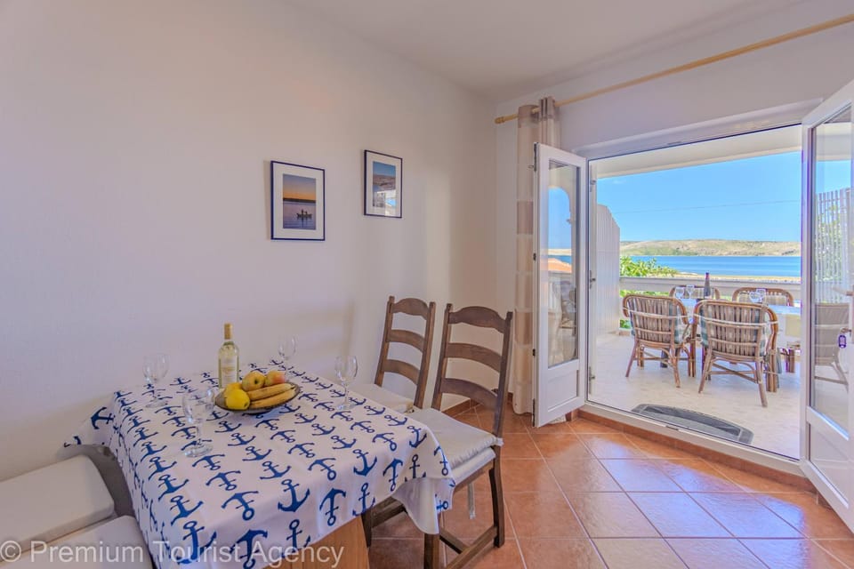 View (from property/room), Balcony/Terrace, Seating area, Dining area, Sea view