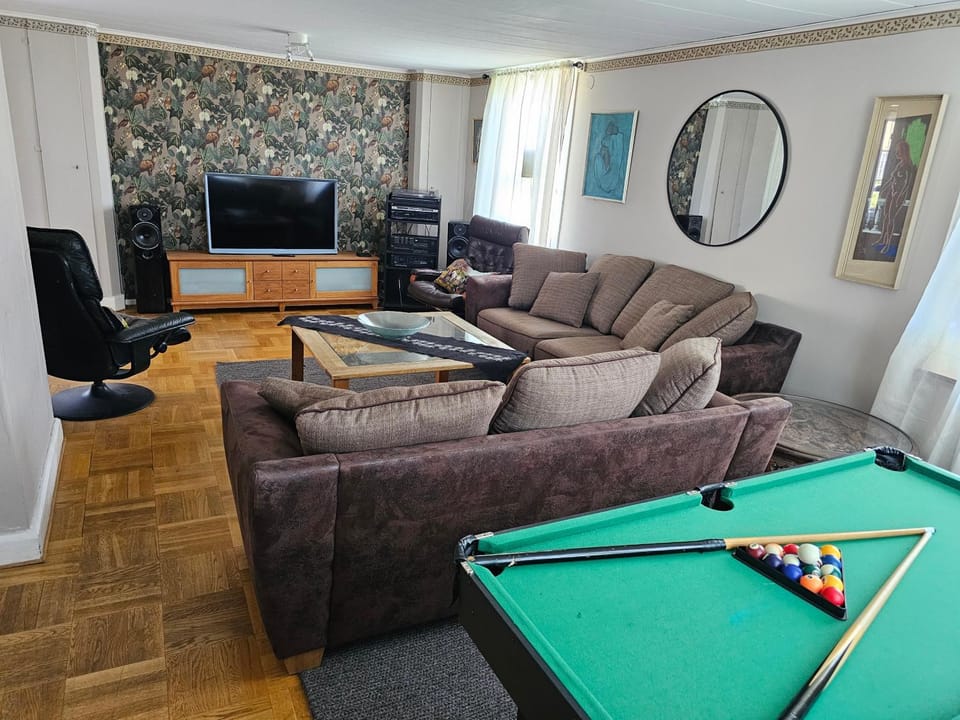 TV and multimedia, Living room