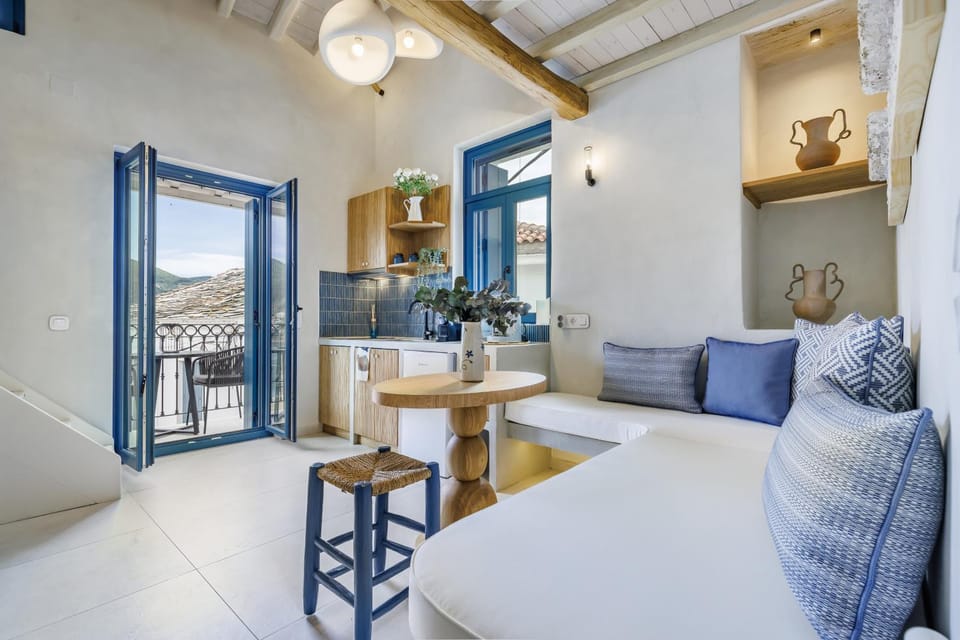 View (from property/room), Living room, Seating area, Dining area
