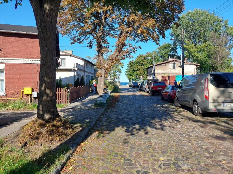 Day, Neighbourhood, Street view