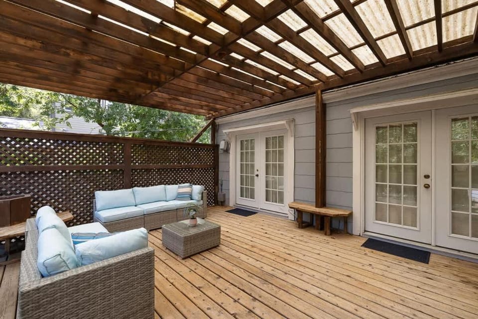 Villa in Zilker - Peaceful Stylish Home with Yard House in Zilker