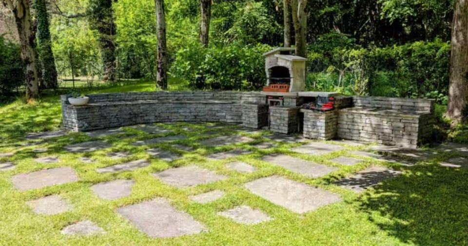 BBQ facilities, Garden