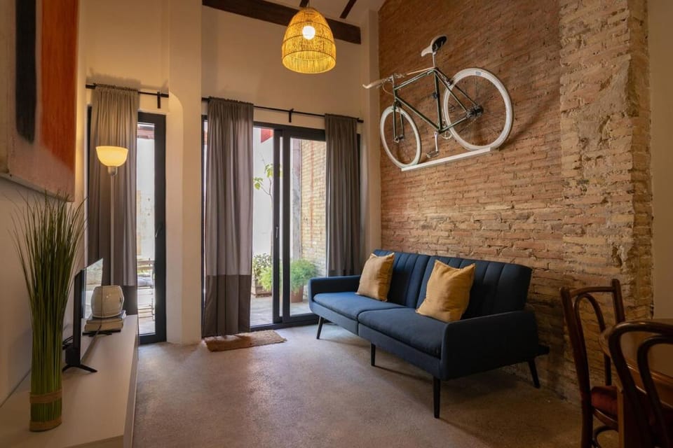 Apartamento para 4 huespedes con Patio y ducha Exterior Apartment in Valencia