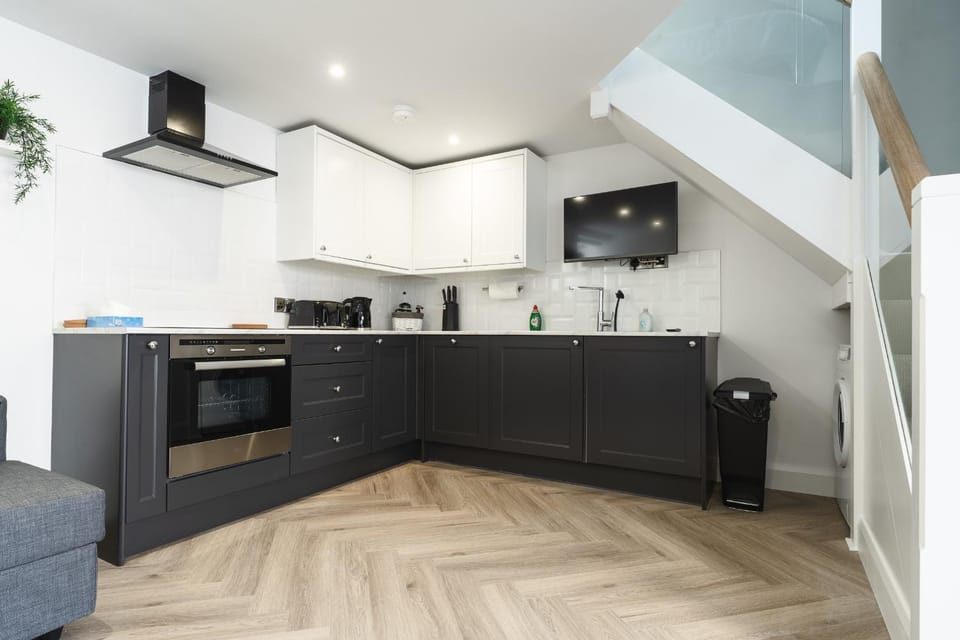 Bushmills Luxury Getaway w Bath Apartment in Northern Ireland