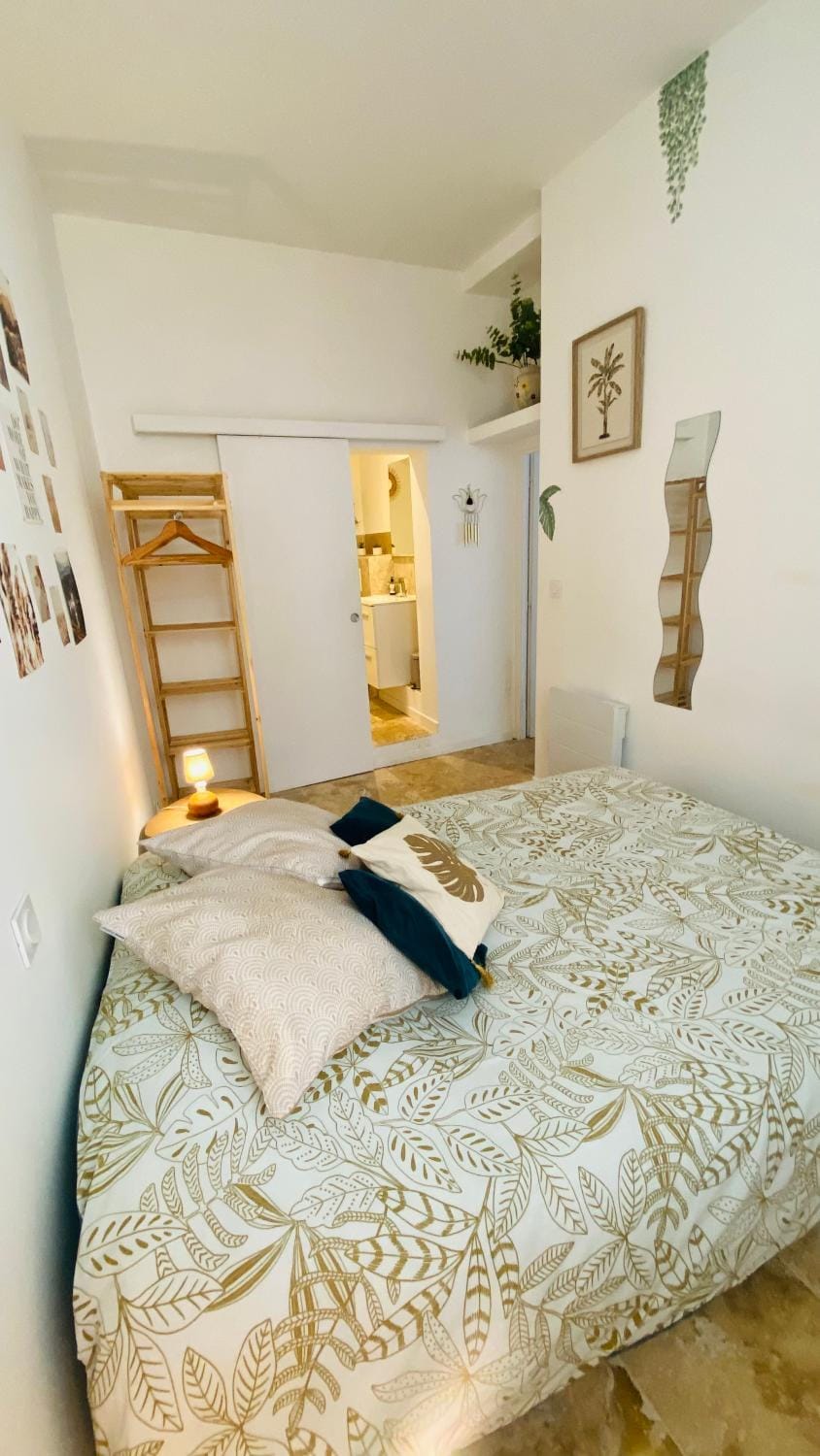 Appartement au cœur du village Apartment in Occitanie