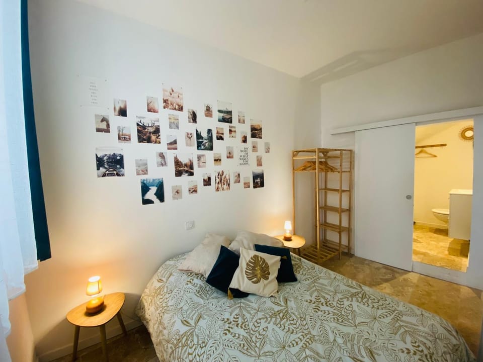 Appartement au cœur du village Apartment in Occitanie