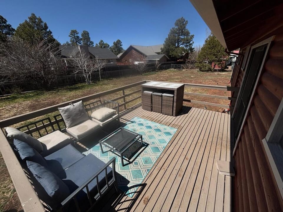 Patio, Balcony/Terrace, Seating area