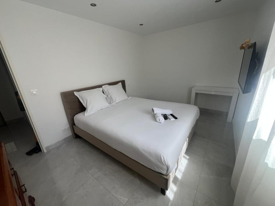 Le Prestigieux - plage Apartment in Antibes