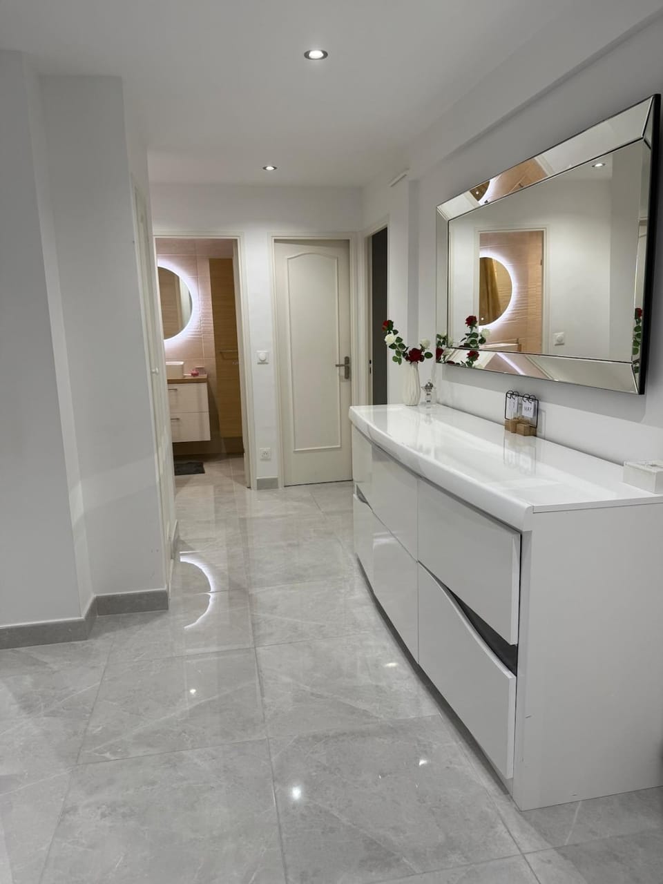 Bathroom, Kitchen or kitchenette