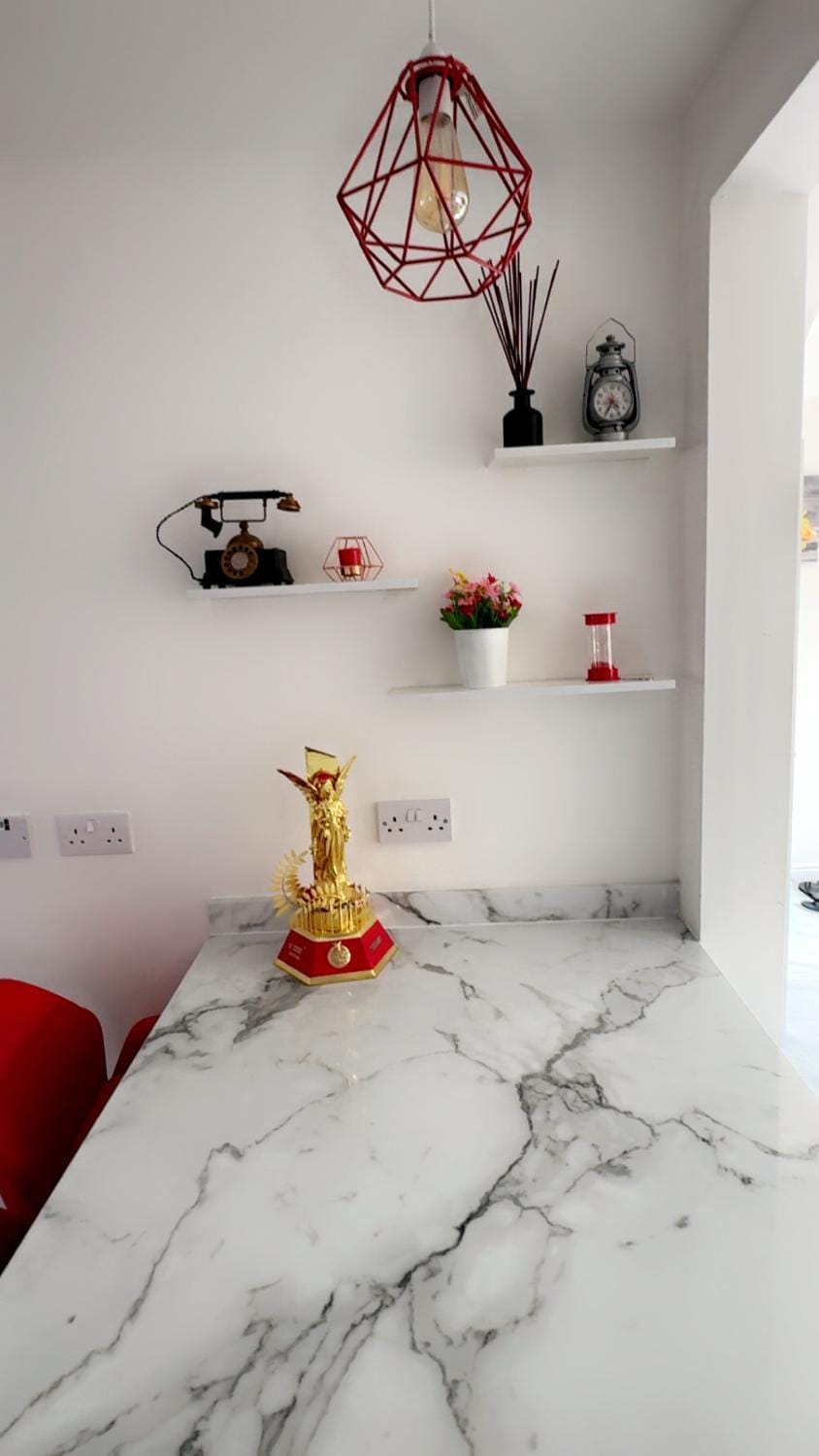 Coffee/tea facilities, Dining area
