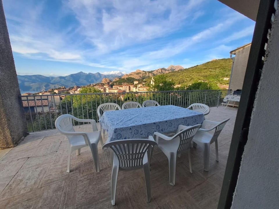 View (from property/room), Balcony/Terrace
