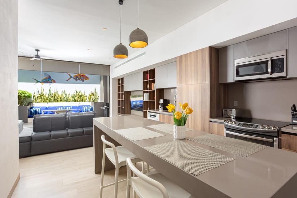 Kitchen or kitchenette
