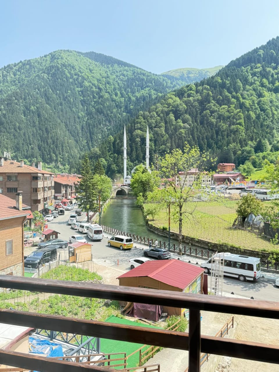 Neighbourhood, Natural landscape, Mountain view