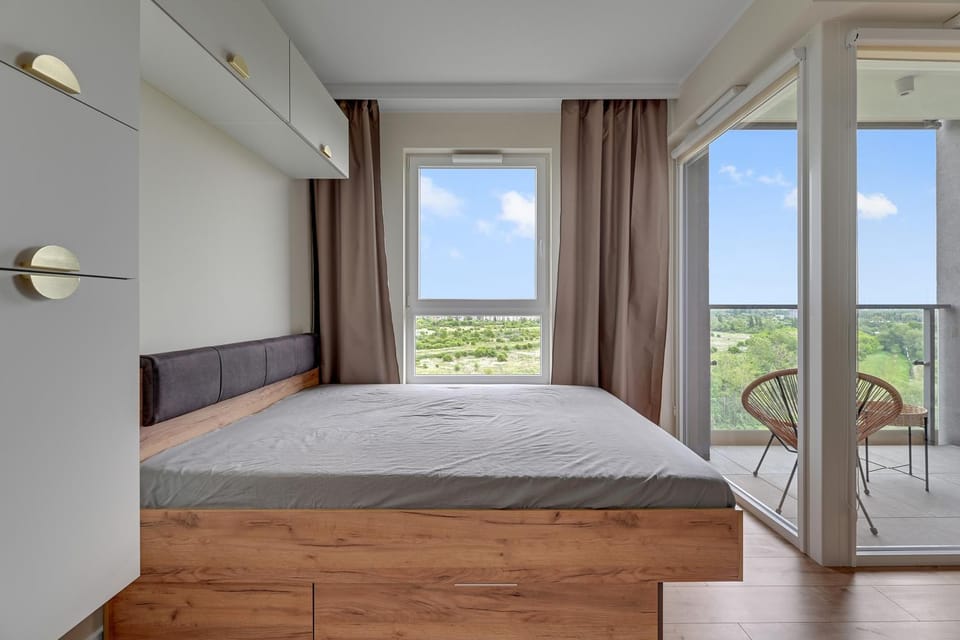 Bed, View (from property/room), Balcony/Terrace, Photo of the whole room, Bedroom