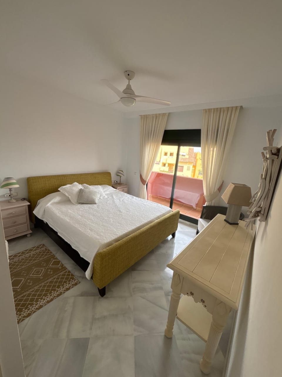 Bed, Bedroom, air conditioner