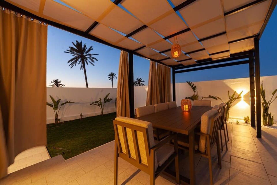 Patio, Balcony/Terrace, Dining area