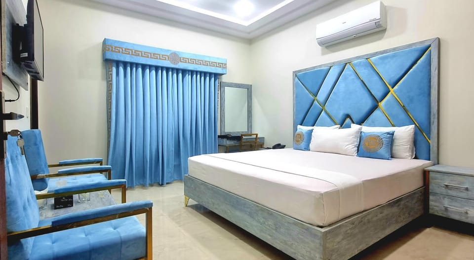 Pakeeza Hotel - Faisal Town Hotel in Lahore