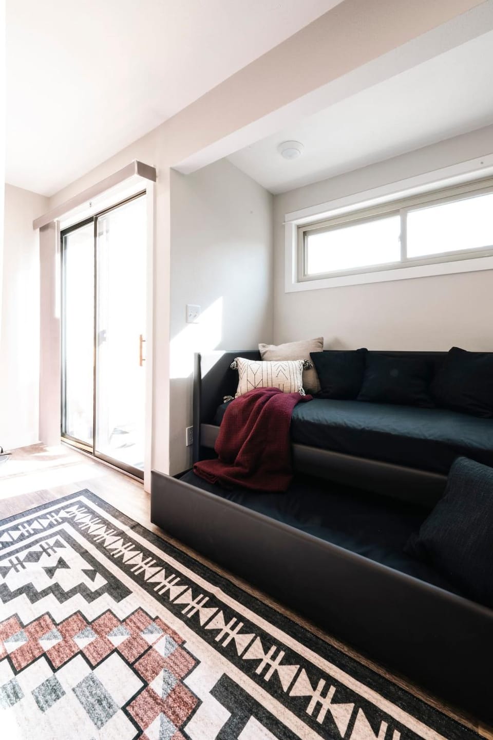 Pet-Friendly Townhouse Creekside Walk House in Sheridan