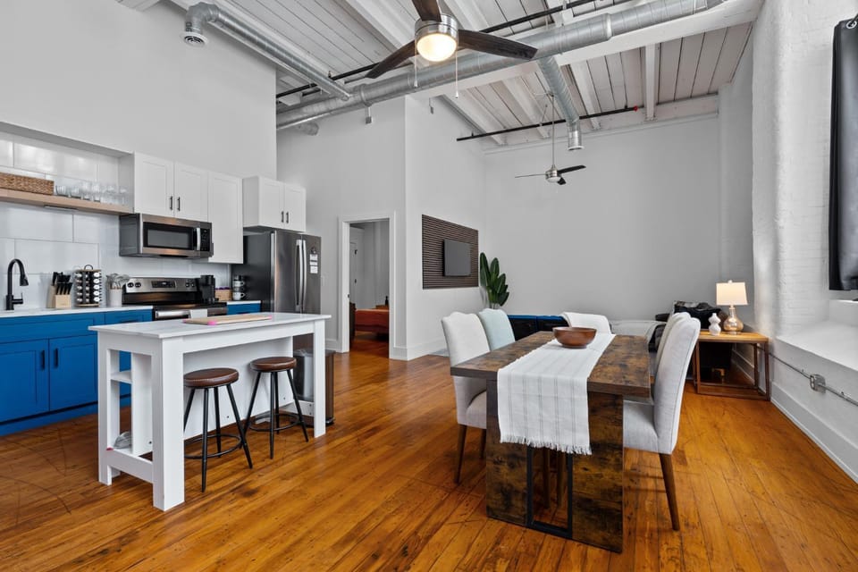 Charming 1bed Mill - Gym - Trail Apartment in Greenville