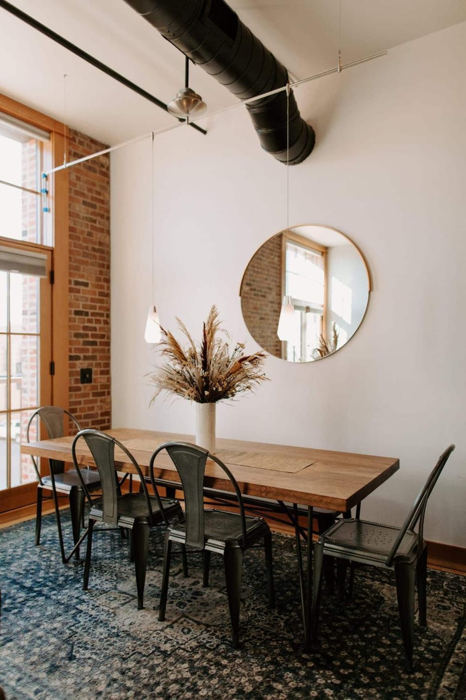 Chic 3BR Industrial Loft Main St w Garage House in Sheridan