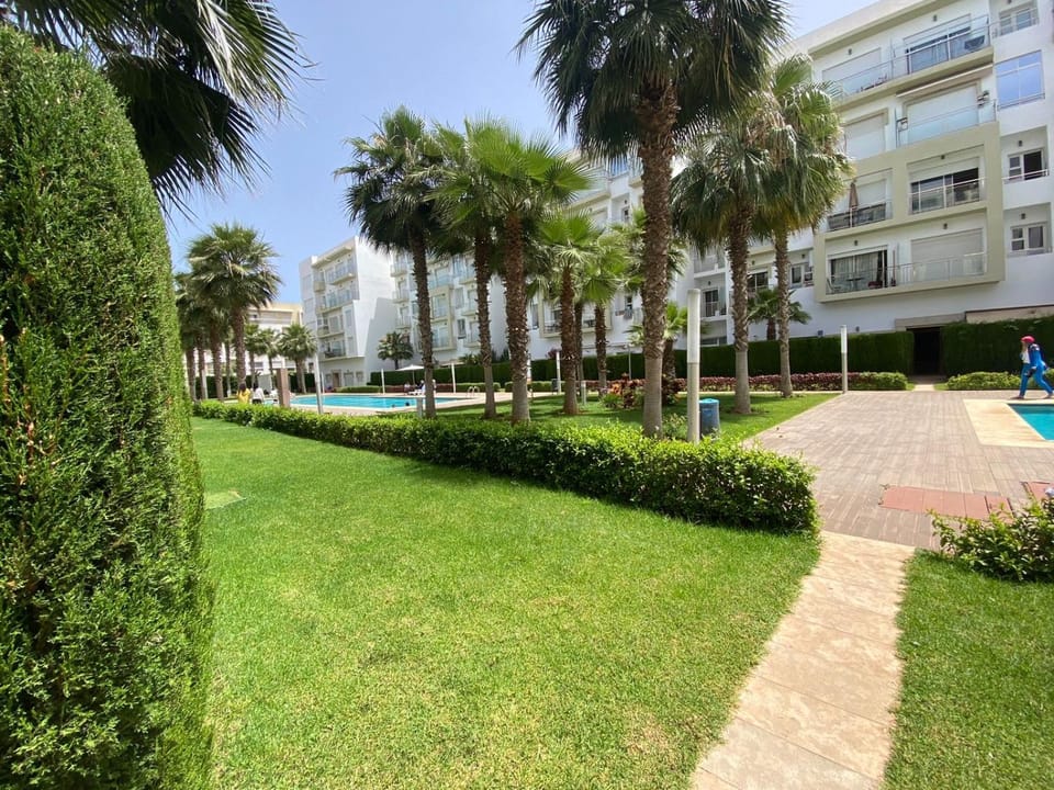 Appartement de haut standing,4 piscines Apartment in Bouznika