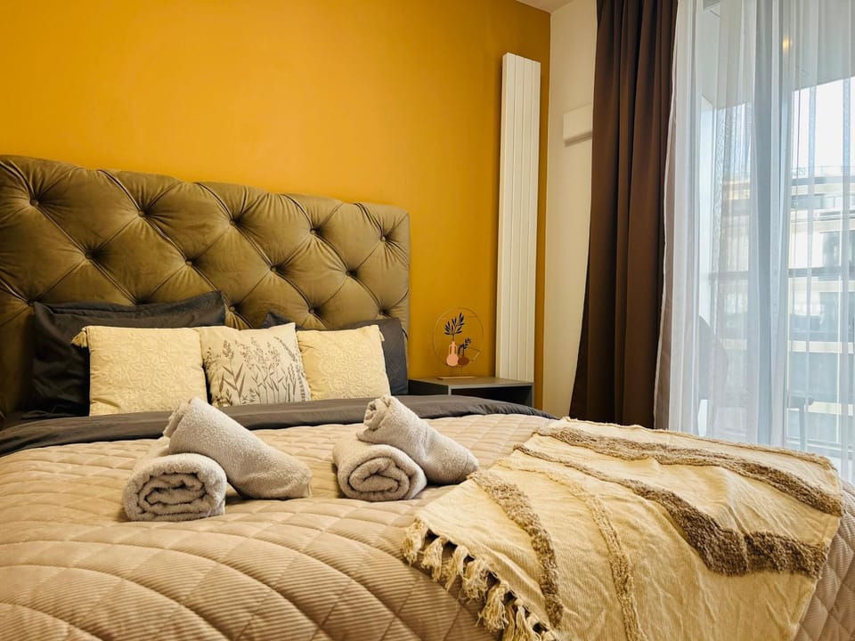 CityLightsEuroveaTower Apartment in Bratislava