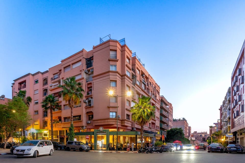 Property building, Neighbourhood, Street view, Location