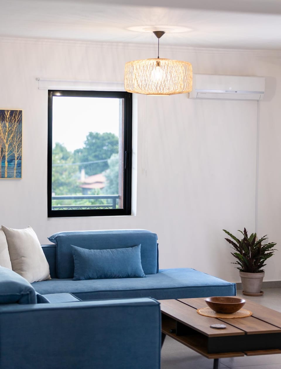 Living room, Seating area, air conditioner