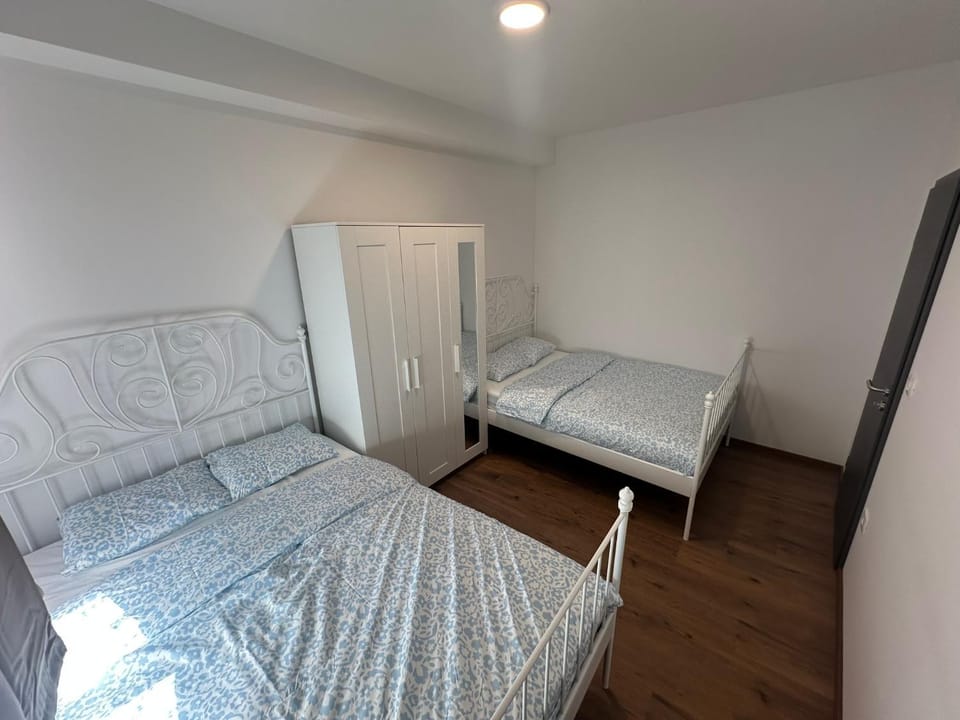 Bed, Photo of the whole room, Bedroom, wardrobe