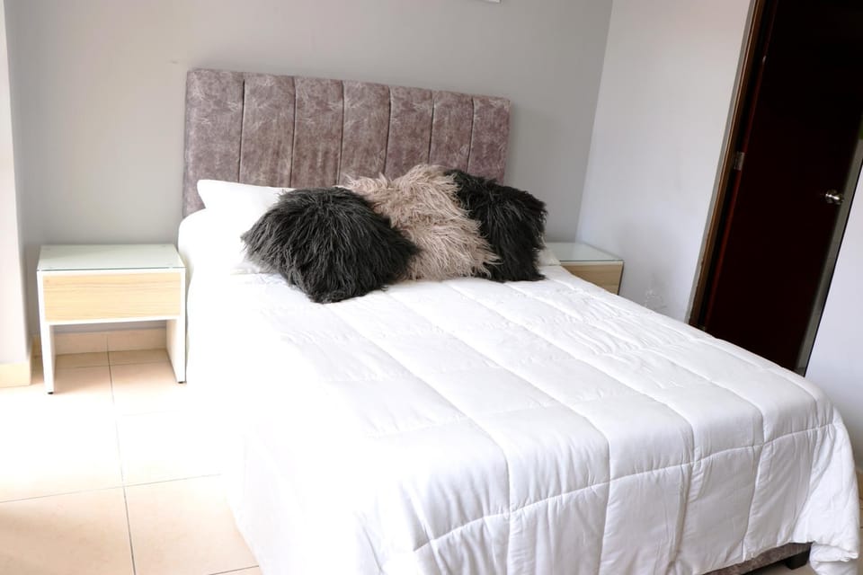Confortable apartaestudió cerca Av de los estudiantes, norte, apto 303 Apartment in Pasto