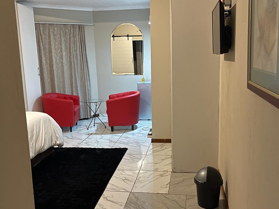 Platinum Oasis Retreat Bed and Breakfast in Johannesburg