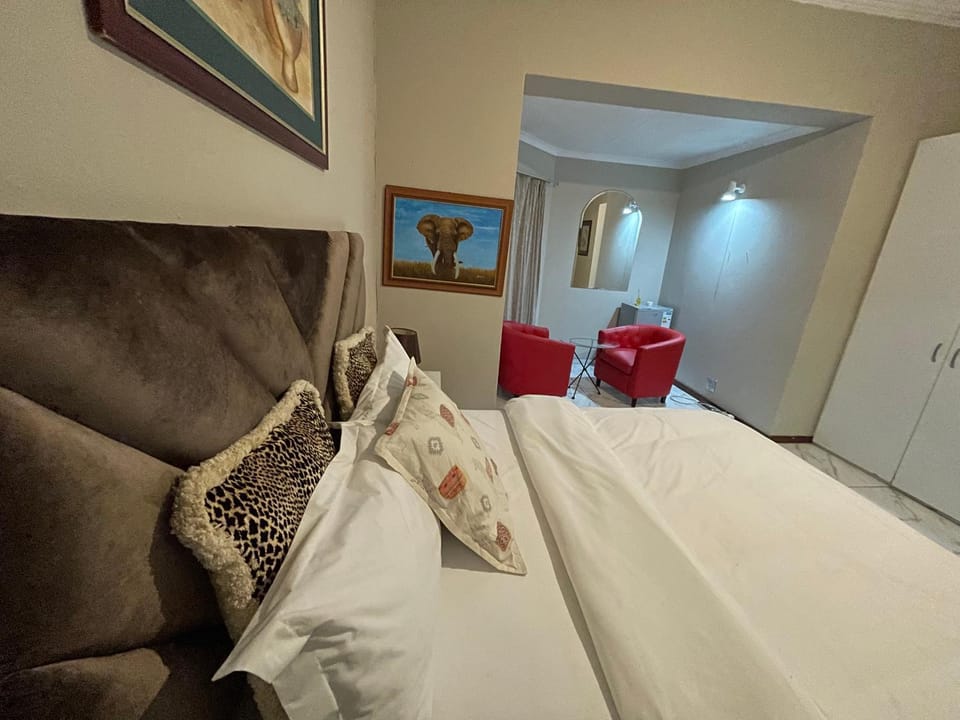 Platinum Oasis Retreat Bed and Breakfast in Johannesburg