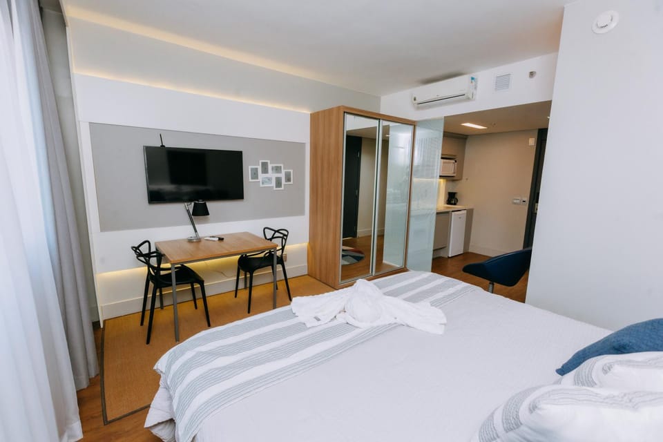 TV and multimedia, Dining area, Bedroom, air conditioner