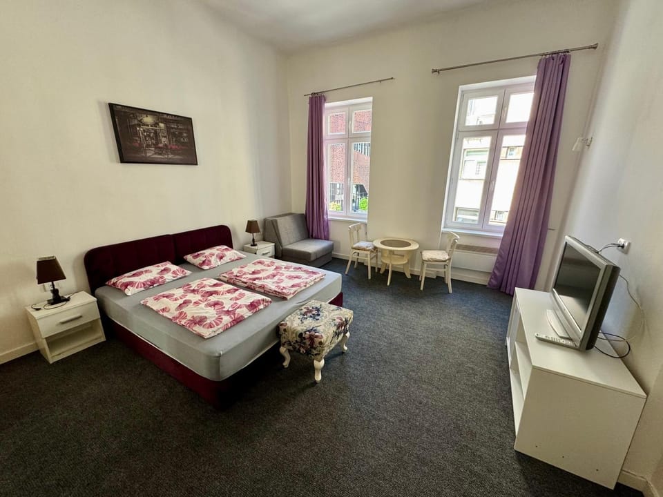 TV and multimedia, Bedroom